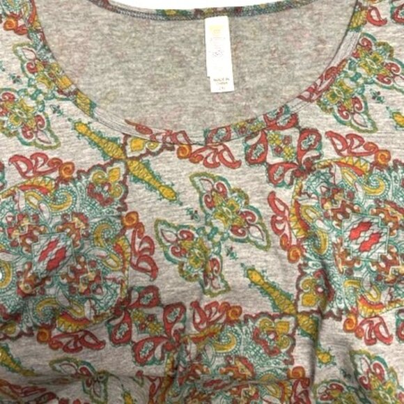 LuLaRoe Classic T 2XL Multicolor Floral Paisley Print Top Red Green Yellow Gray - Picture 1 of 4